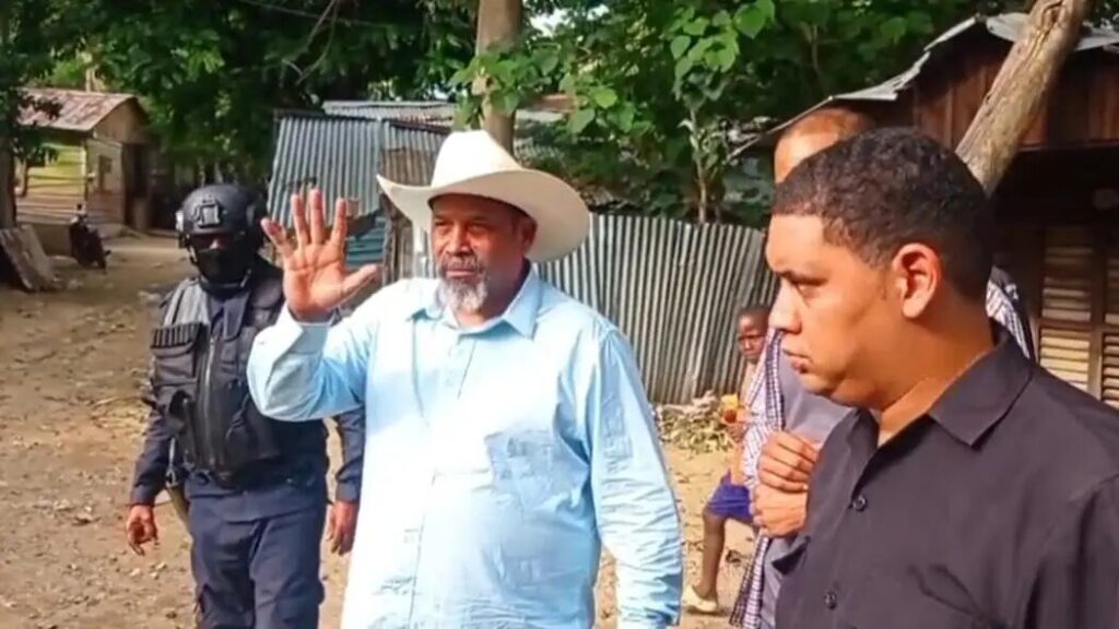 Alcalde de Dajabón @Riveron2020 da un plazo de 5 días a haitianos en condiciones irregulares para abandonar el municipio