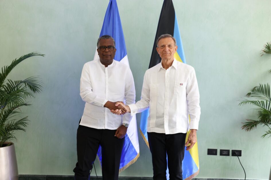 @MIRXRD Ministros de Relaciones Exteriores de República Dominicana y Bahamas sostienen reunión bilateral para fomentar intercambio comercial y turístico