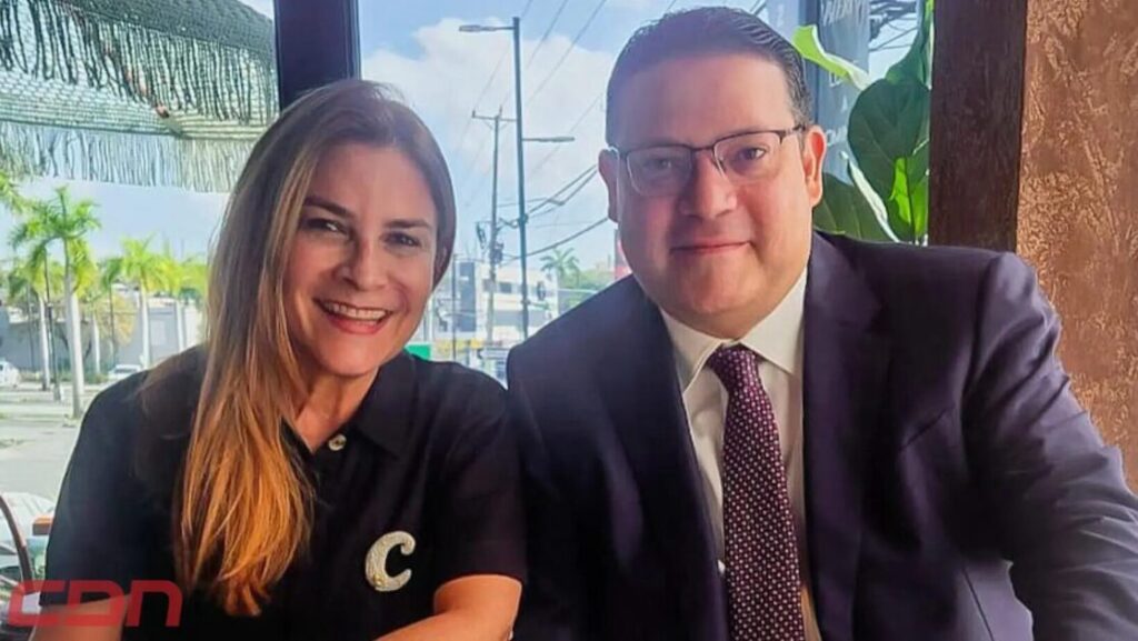@CarolinaMejiaG y  @SanzLovaton comparten desayuno y envían mensaje de unidad dentro del @PRM_Oficial