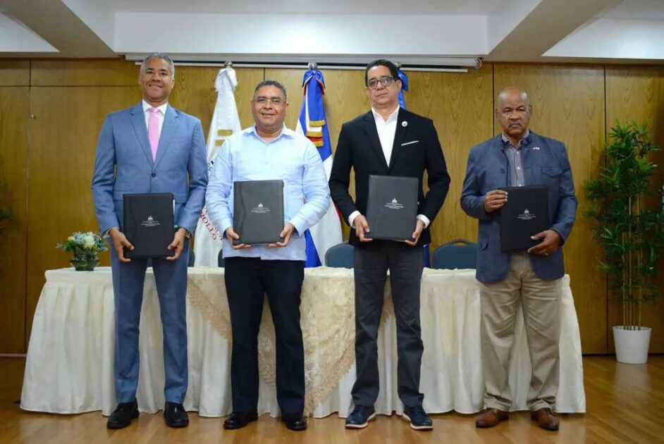 @mineconomiaRD:  Firma del Acuerdo de Desempeño del Programa de Modernización del Sector APS