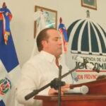 @JosePaliza entrega más de 300 títulos en Samaná