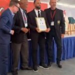 @Jmena26 El dominicano José Bautista fue inducido al Salón de la Fama de Canadá