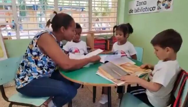 @EducacionRDo Agripina Gerónimo, madre agradecida, comparte la alegría que siente al ver cómo sus hijos reciben un trato lleno de cariño, cuidado y una educación de calidad en el centro educativo