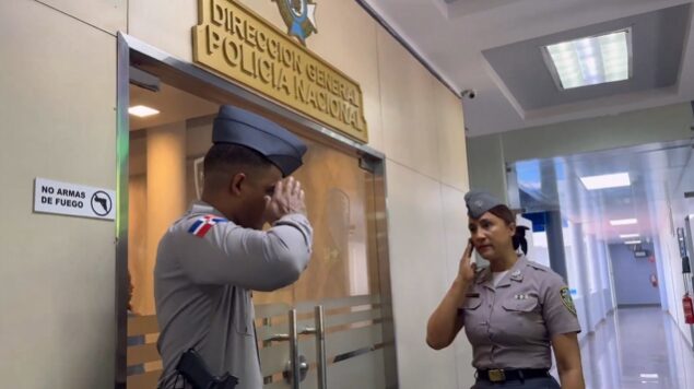 @PoliciaRD Orgullo institucional | La coronel Anabel M. Cornielle Suero se convierte en la primera mujer policía designada para cursar la Maestría en Ciencias de Defensa y Seguridad Interamericana en el Colegio Interamericano de Defensa, en Washington, D.C.