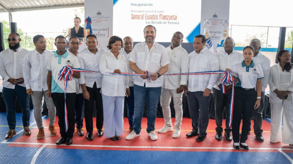 Inefi entrega polideportivo techado en Yamasá que beneficiará a más de 1,500 estudiantes y a la comunidad de Los Botados