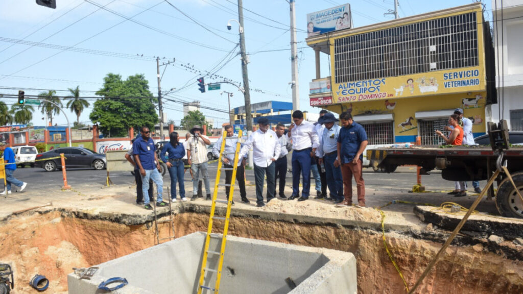 Caasd trabaja para optimizar la distribución de agua en sectores de la circunscripción 2 de la capital