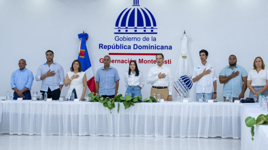 Energía y Minas continúa los avances de los trabajos de “El Gobierno en las Provincias”, en Montecristi