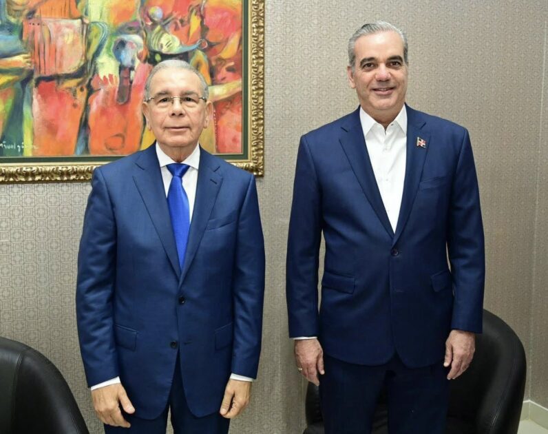 Presidente @LuisAbinader se reunió con expresidente Danilo Medina para fortalecer posición unificada ante crisis haitiana  | DIÁLOGO CRISIS HAITÍ