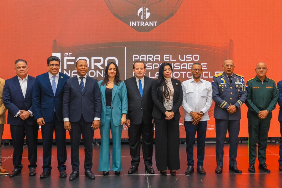 @JosePaliza participa en el primer foro nacional para el uso responsable de la Motocicleta organizado por el @Intrant_RD