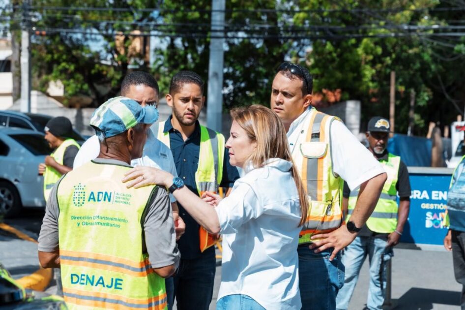 @CarolinaMejiaG En nombre de este gran equipo, te invitamos a hacer tu parte. La ciudad más limpia no es la que más recoge, sino la que menos se ensucia