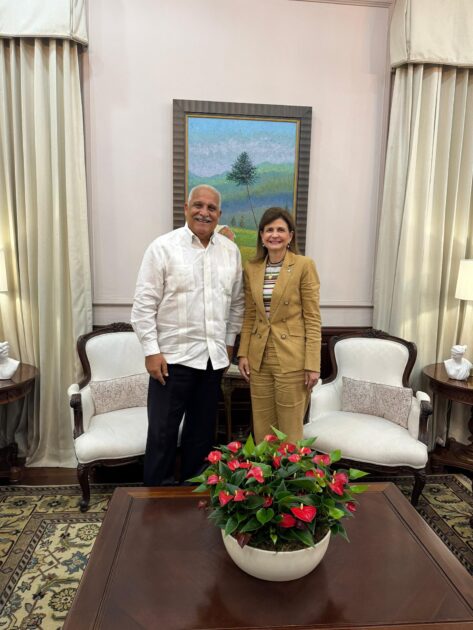@RaquelPenaVice sostuvo un encuentro con el ex vicepresidente de la República Dominicana, señor Jaime David Fernández