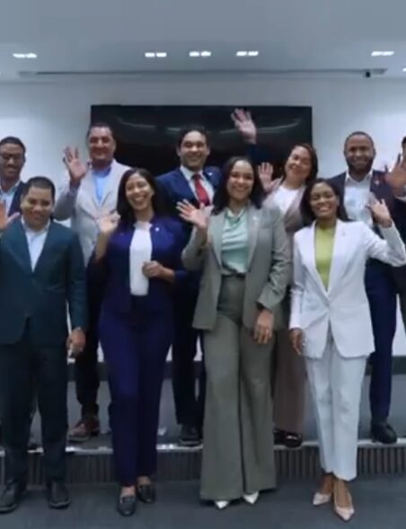 @DiputadosRD@MelinaSanchezTrecibió a Richard Encarnación, director nacional de la Red Mundial de Jóvenes Políticos y el Departamento de Juventud Supérate (REDMUND)