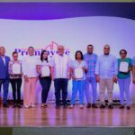 @FabricioGM entrega préstamos por RD$35 millones a 152 client@s. De este monto, 62% fue dirigido a negocios liderados por mujeres. Llevando el crédito a los territorios para fortalecer el tejido productivo