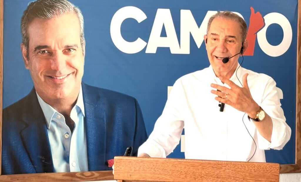 @FGarciaFermin presenta opúsculo titulado “El Camino para Profundizar el Cambio y Mantenernos en el Poder” en Esperanza, Valverde