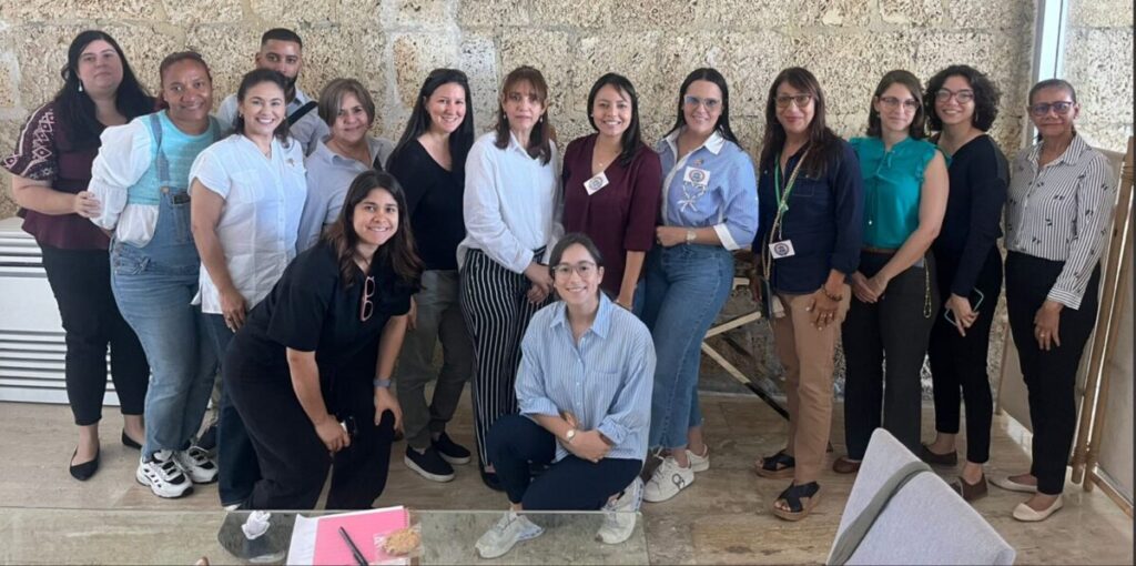 @CarolinaMejiaG @AlcaldiaDN continúa terapias psicológicas gratuitas para menores afectados por la tragedia de Jet Set