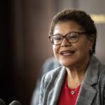 EUA| Alcaldesa Karen Bass @MayorOfLA ha decretado un toque de queda en el centro de Los Ángeles | INTERNACIONAL