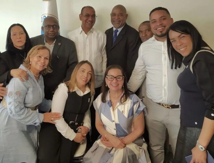 FILADELFIA| Cónsul Lourdes Herrera recibe visita secretario organización del @PRM_Oficial