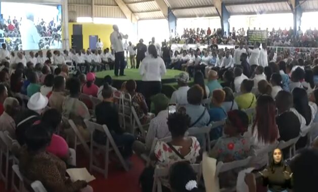 @PresidenciaRD Acto de entrega de títulos de propiedad – Municipio Quisqueya – San Pedro de Macorís