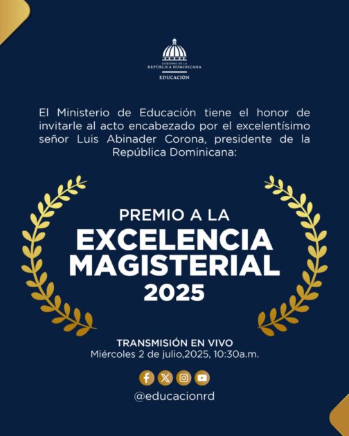 @LMDECAMPS Ya estamos en el Palacio Nacional, listos para celebrar a quienes enseñan con el corazón