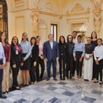 @JosePaliza Este #Veranito contamos con 12 pasantes, hijos de colaboradores, quienes conocerán cada rincón, cada departamento del @MinpreRD