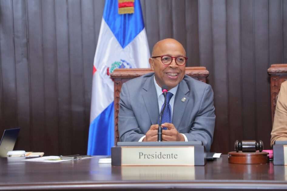 @DiputadosRD@PachecoAlfredoO informa la visita de una delegación de la misión ONU Turismo, encabezada por Veronica Pinilla, coordinadora de la misma,