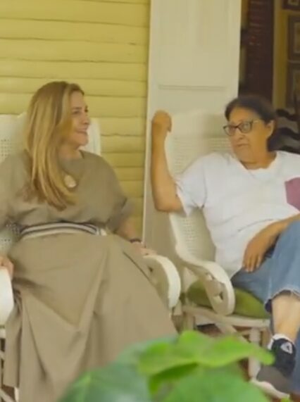 @CarolinaMejiaG Hoy estuve en mi Gurabo querido y visité a Tía Tiola en la casa de sus padres tío Quique y tía Chencha (EPD)