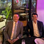 @WarnaudBisono Grato momento con mi hermano y compañero @SanzLovaton, conversando de presente y de futuro. Luego les contamos