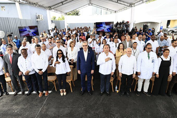 @SNSRDO : Presidente @luisabinader encabeza  inauguración de moderna Unidad de Pie Diabético   #HospitalMarcelinoVélez, en Santo Domingo Oeste