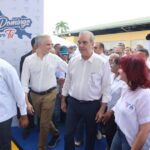 @EducacionRDO Durante un recorrido por el Ensanche Capotillo del Distrito Nacional, el ministro @LMDECAMPS acompañó al presidente @LuisAbinader a la Jornada de Inclusión Social de la Escuela Salomé Ureña