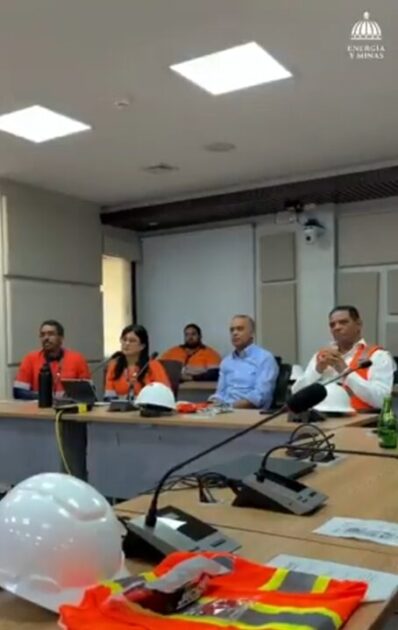 @EnergiayMinasRD El ministro de #EnergíaYMinasRD, @joelsantose, visitó las instalaciones de @BarrickRD, en Cotuí, provincia Sánchez Ramírez, para verificar sus operaciones