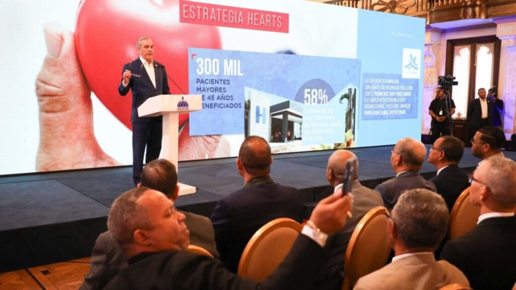 @HomeroFigueroaG @LuisAbinader presentó hoy, durante el encuentro #LASemanal, los avances históricos que ha tenido este gobierno en 5 años, abordando temas como educación, economía, seguridad y viviendas