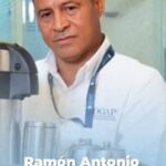 Con 5 años en la institución, ha estado presente desde sus cimientos, siendo parte de cada paso importante. Hoy lo celebramos a él. Ramón sirve café, pero también compromiso