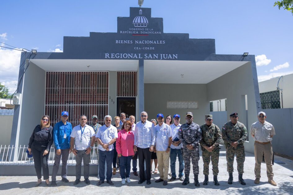 @MaPreRD El ministro @andresbautg y el director general de Bienes Nacionales,@RafaelBurgos, visitaron la provincia San Juan para dar seguimiento a proyectos de desarrollo que impulsa el Gobierno en la región