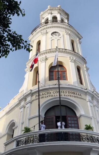 @CarolinaMejiaG celebramos 527 años de la fundación de nuestro amado Santo Domingo y lo hago agradeciendo a Dios por la oportunidad de poder servir a nuestra gente