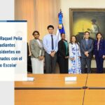 @ComunicacionDO Los estudiantes galardonados con el XI Premio al Mérito Escolar fueron recibidos este lunes por la vicepresidenta @RaquelPenaVice en el Palacio Nacional