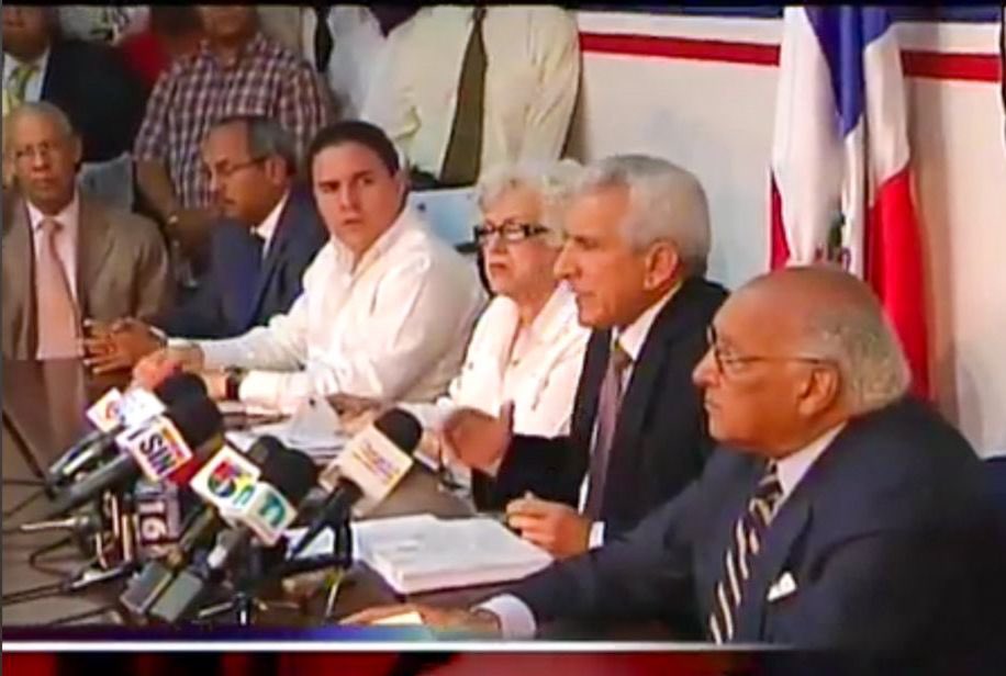 @JeanLuisRJ “Si he visto más lejos, es porque estoy sentado sobre los hombros de gigantes.”