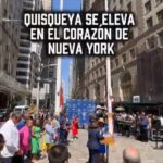 @ChuVasquez Hoy, en el corazón de Manhattan, nuestra bandera tricolor ondeó con orgullo en Bowling Green Park