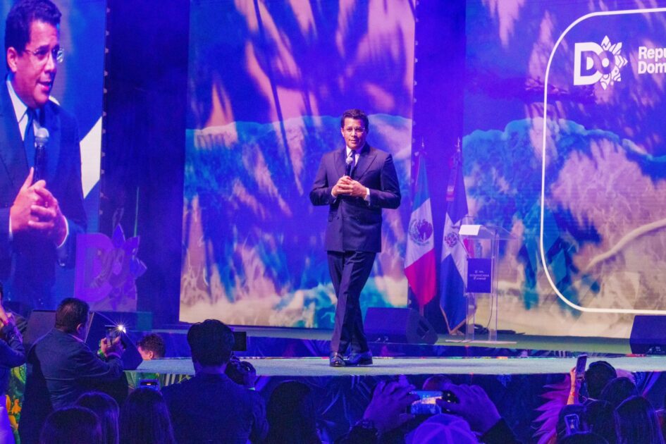 Más de 1,500 personas de distintas partes del mundo se unieron en México para vivir la experiencia República Dominicana @DavidColladoM