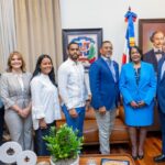 @ScarletBenzan Hoy acompañé a @XiomaraGuante en su designación como viceministra de Innovacióh, Transparencia y atención ciudadana en @MaPreRD