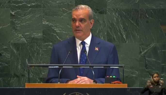 @GloriaReyesG El presidente @LuisAbinader reafirma en la Asamblea General de las Naciones Unidas #UNGA80: nuestro compromiso con los ODS se traduce en bienestar para la gente