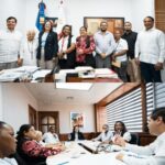@AlcaldiaDN Una comisión de la Parroquia Santo Domingo Savio y representantes del sector se reunió con nuestra secretaria general, Elizabeth Mateo, y el director de Espacios Públicos, Tte. Cnel. José Aníbal Sanz, para tratar diversos temas y necesidades de la comunidad.