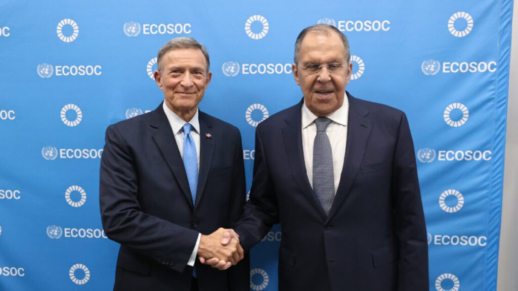 Canciller Roberto Álvarez sostiene reunión con su homólogo de Rusia, Sergey Lavrov, en el marco de la Asamblea General de la ONU