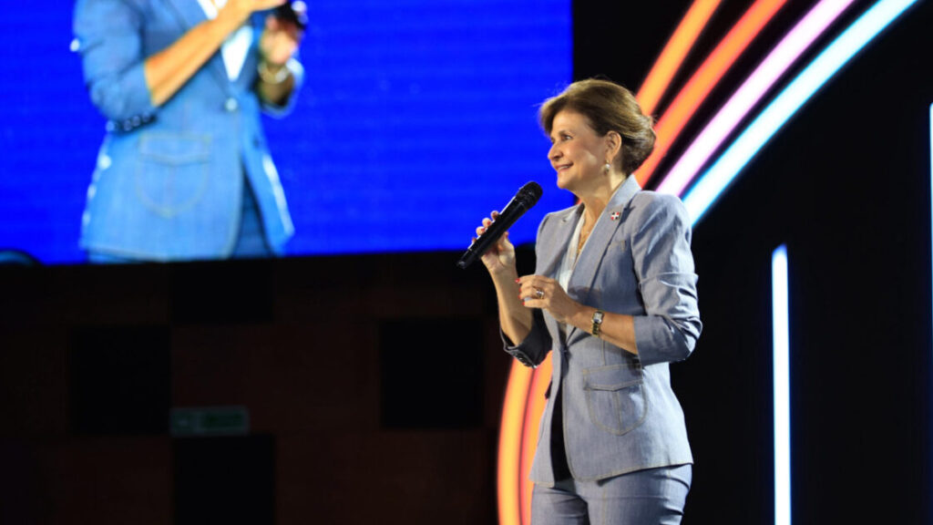 Raquel Peña participa en la presentación del Comité Organizador de los Juegos Centroamericanos y del Caribe 2026