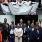 @DiputadosRD La Comisión Permanente de Familia, presidida por la diputada Soraya Suárez (@sorayasuarezprm), acompañada de la vicepresidenta Dharuelly D´Aza (@Dharuellydaza), encabezaron un acto conmemorativo por el “Día Nacional de la Biblia”