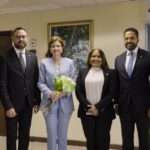 @RaquelPenaVice se encuentra en Kingston, Jamaica, en representación del Gobierno dominicano, para participar en la juramentación del primer ministro @AndrewHolnessJM al iniciar su nuevo mandato