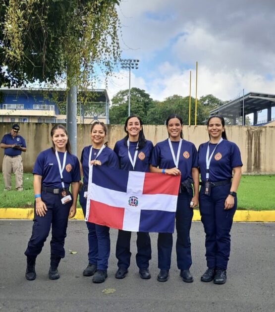 @CarolinaMejiaG Nuestro equipo femenino del Cuerpo de @BomberosDN conquistó el primer lugar de la competencia de destrezas bomberiles en Panamá