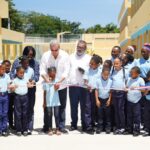 @ScarletBenzan En Enriquillo, Barahona, casi 900 estudiantes cuentan con más y mejores oportunidades. El presidente @LuisAbinader entregó el remozado Politécnico La Ciénaga y el nuevo Centro Educativo Juan Antonio Ramón Pérez