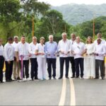 @FelixReynaE @LuisAbinader concluye jornada intensa hoy inaugurando carretera Villa Elisa. Punta Rucia, Escuela Básica Vuelta Larga, Imbert, Escuela de Seballo, Imbert, y proyecto habitacional de Kosovo, de Imbert, entre otras importantes obras que cambian vidas