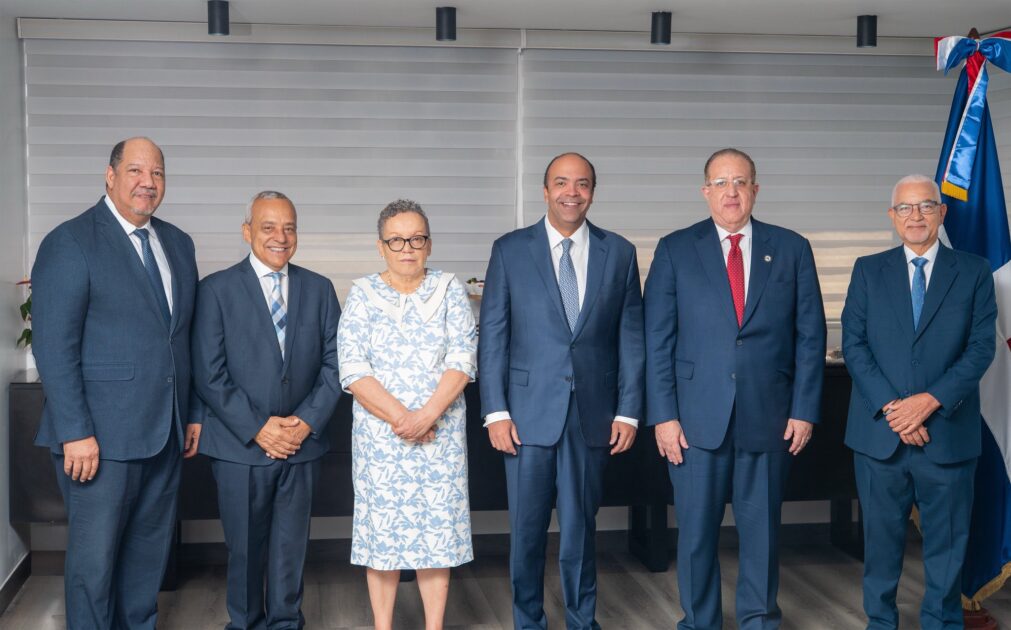 @SPereyraRojas Hoy celebramos la primera sesión del nuevo Consejo de Directores de Refidomsa