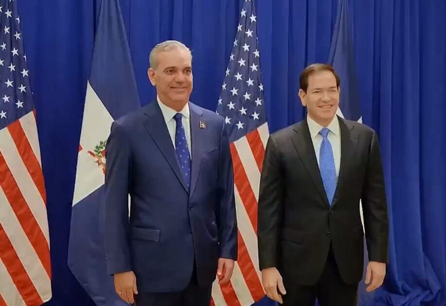 @LuisAbinader se reune con  @SecRubio